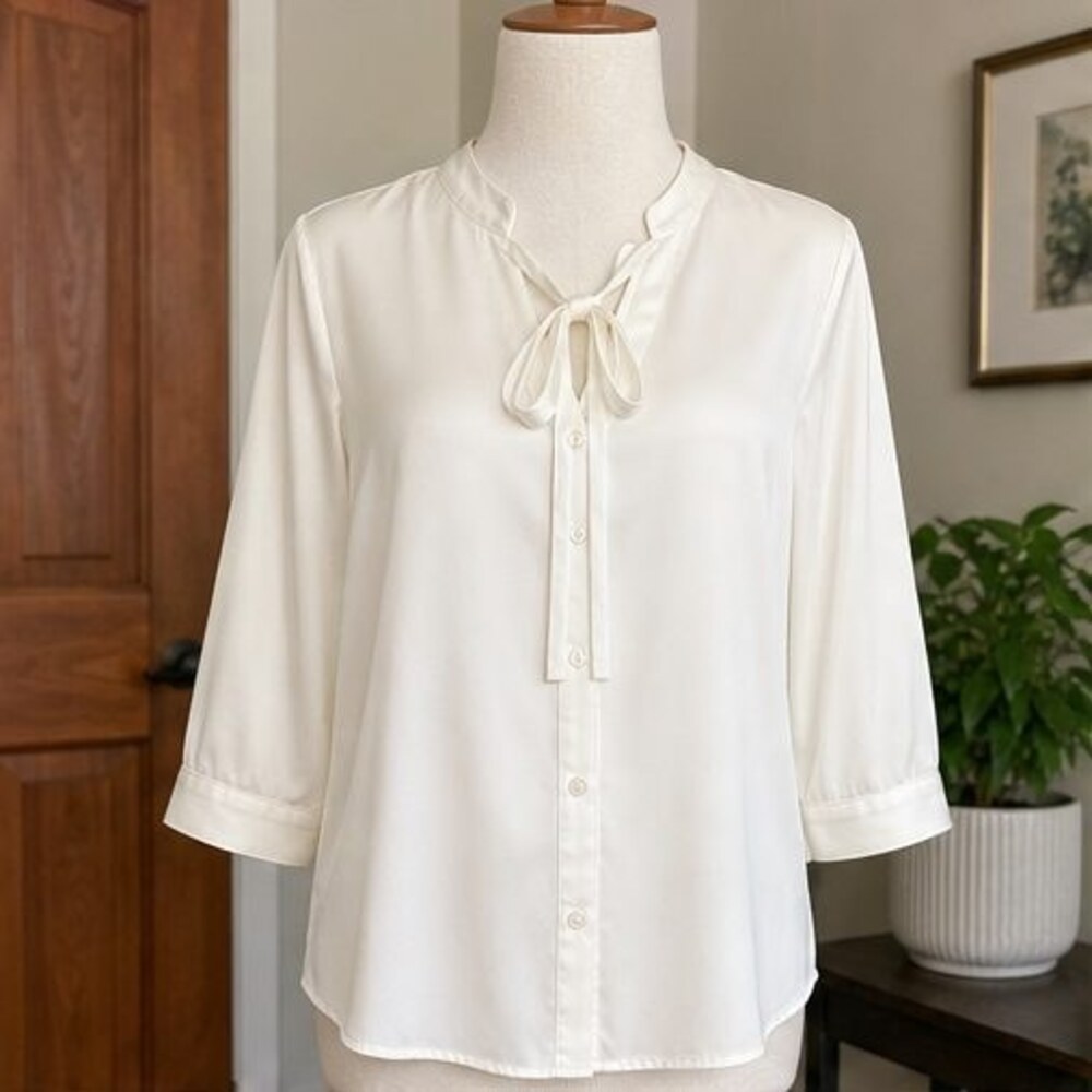 Ivory V Neck Top
